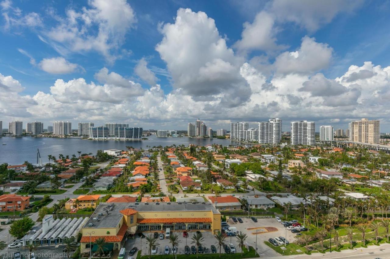 Ocean View 25Th Floor At Marenas Beach Resort By Ammosfl Miami Beach Bagian luar foto