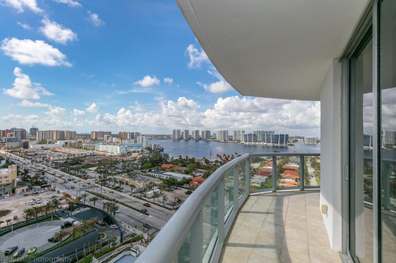 Ocean View 25Th Floor At Marenas Beach Resort By Ammosfl Miami Beach Bagian luar foto
