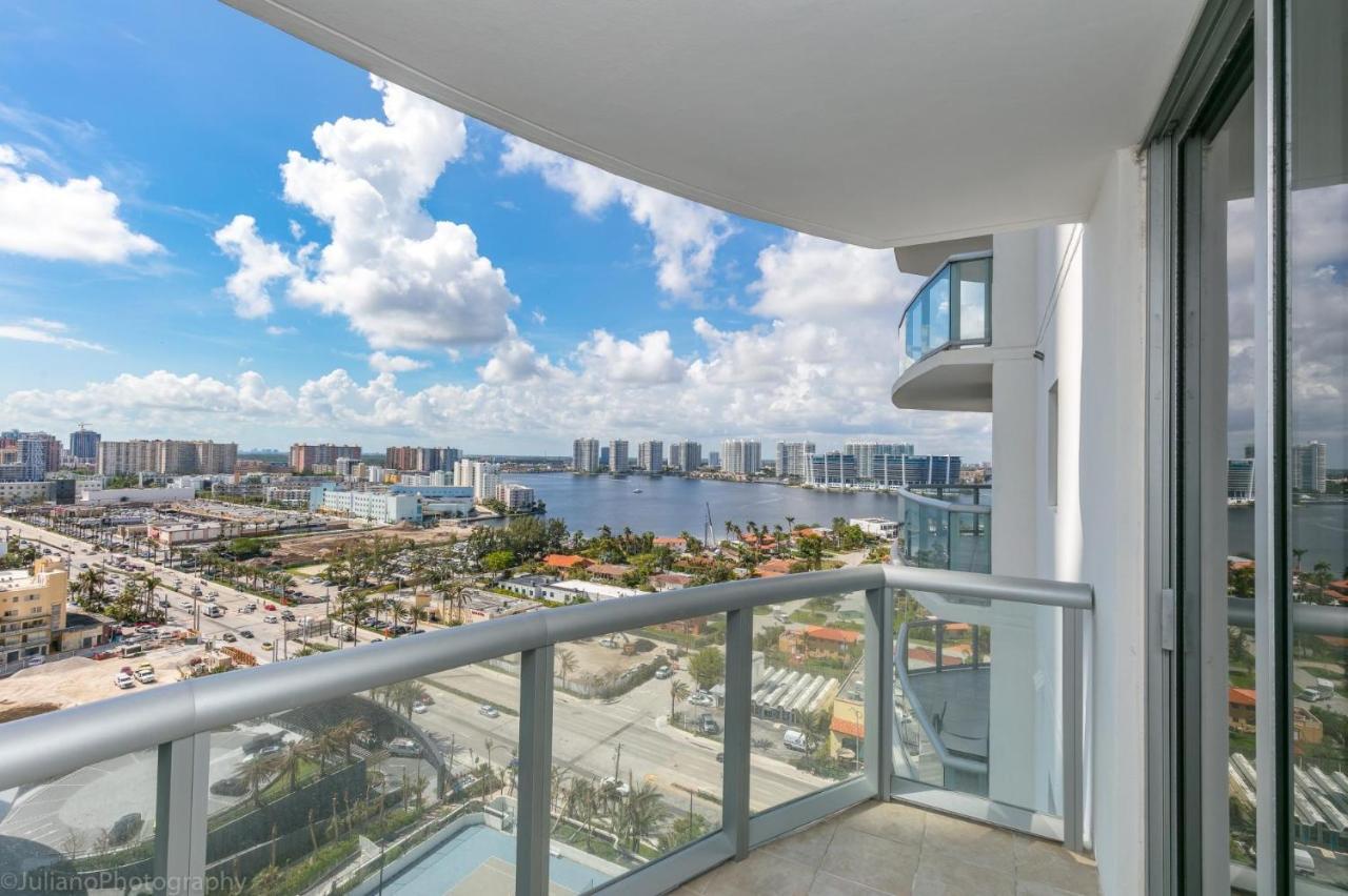Ocean View 25Th Floor At Marenas Beach Resort By Ammosfl Miami Beach Bagian luar foto