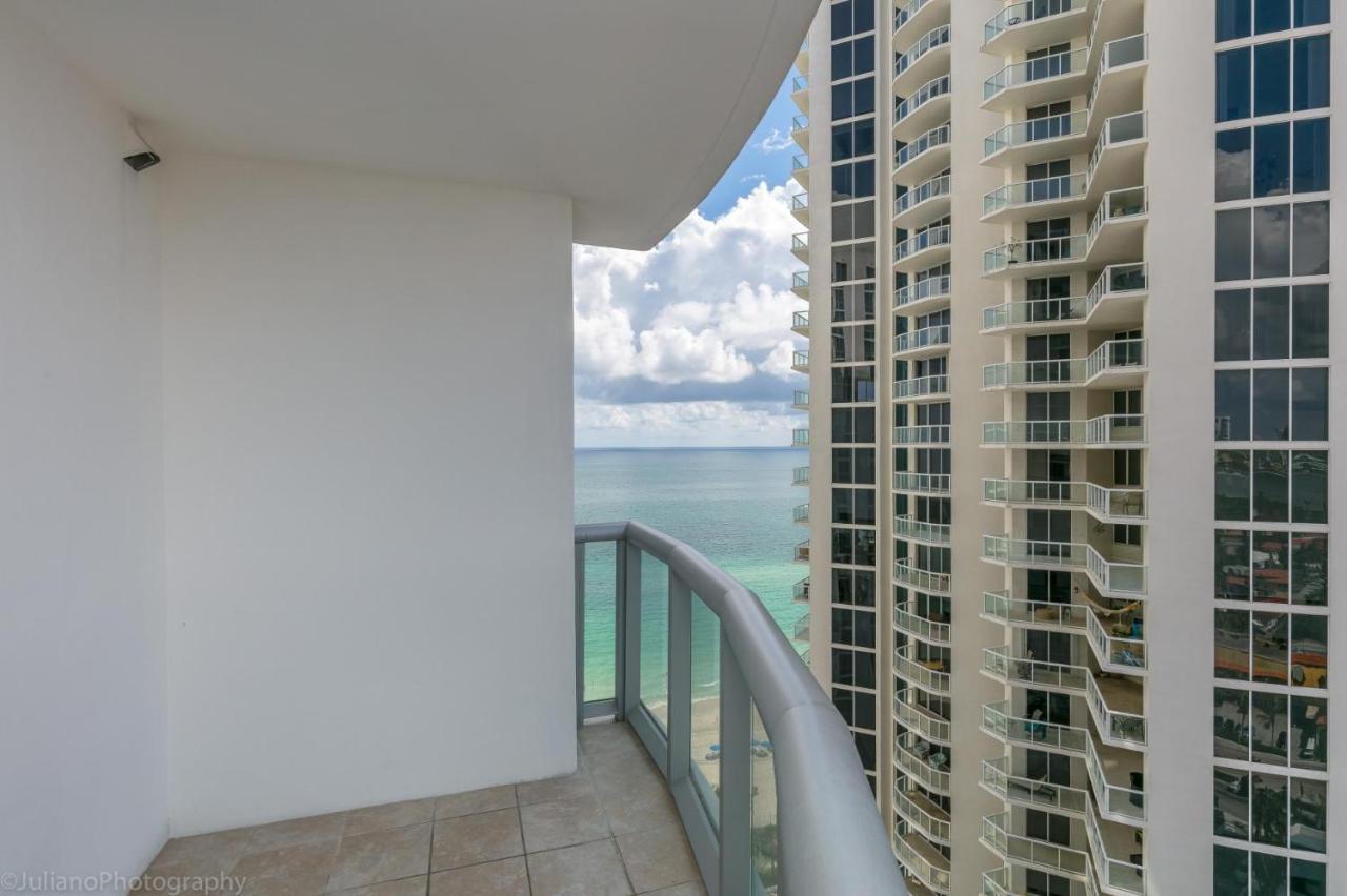 Ocean View 25Th Floor At Marenas Beach Resort By Ammosfl Miami Beach Bagian luar foto